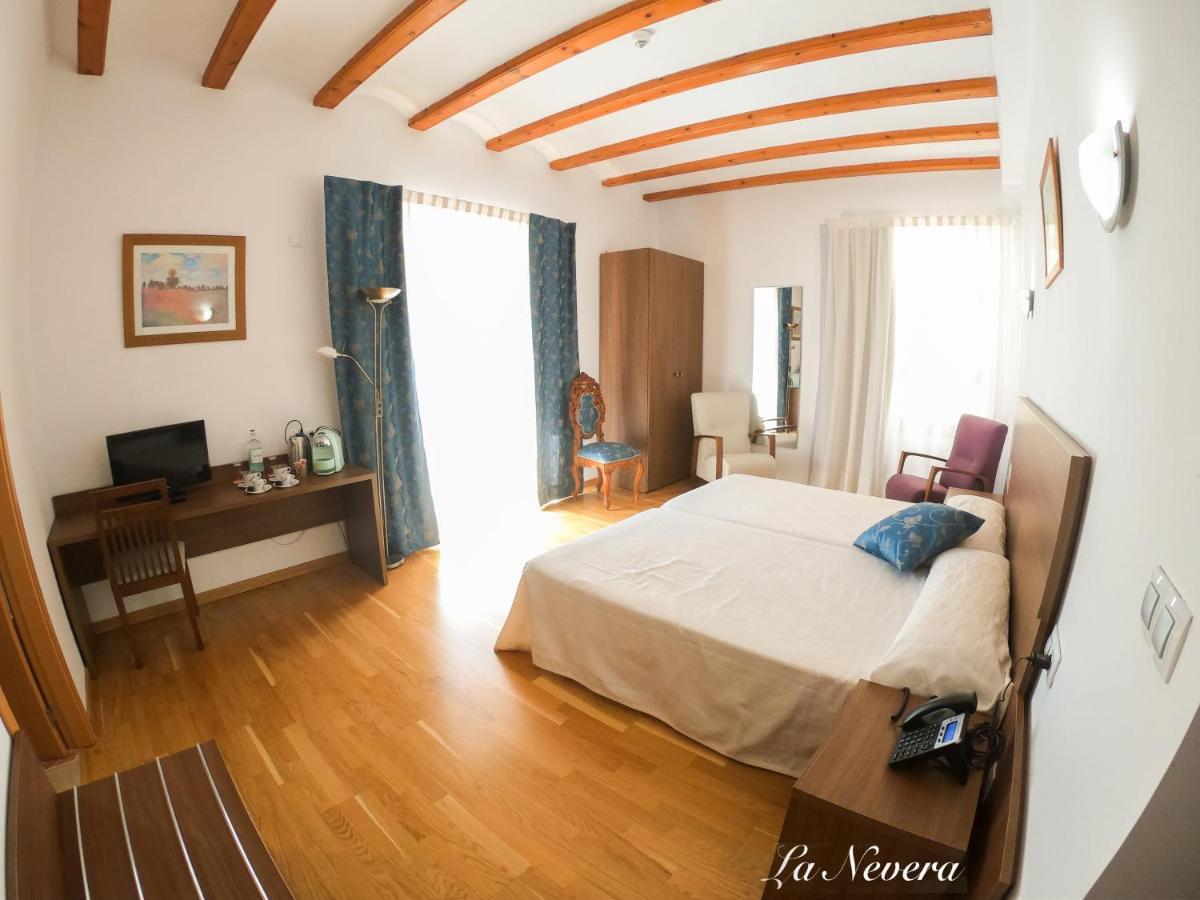 Hotel Baron Andilla Valdealgorfa Exterior photo